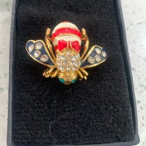 JOAN RIVERS PATRIOTIC BEE RED WHITE BLUE ENAMEL BROOCH PIN‎! New